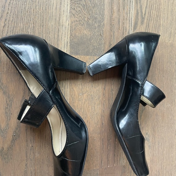 Black leather Mary Jane Franco Sarto Mary Jane heels size 7 very good used shoes - Picture 3 of 13